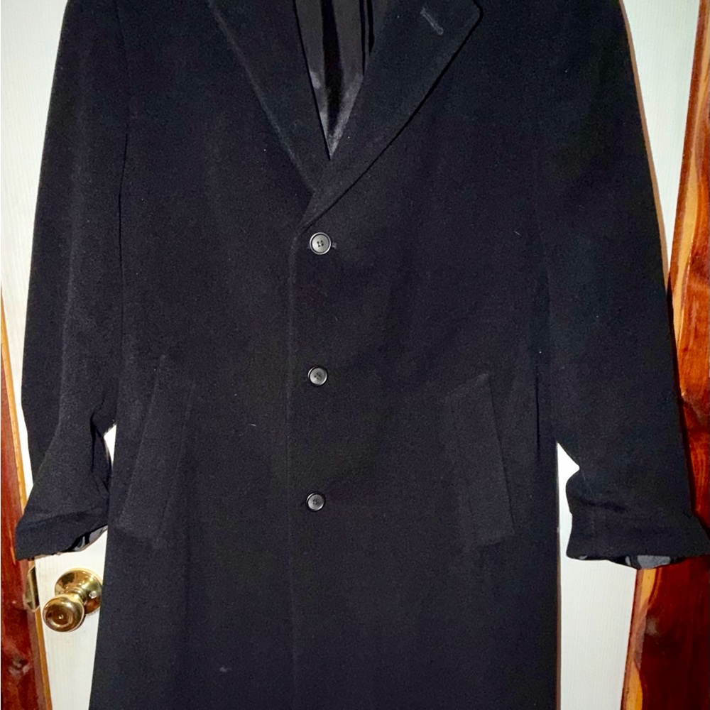 Ralph Lauren Men's Black Wool Overcoat - Classic Single-Breasted Coat
